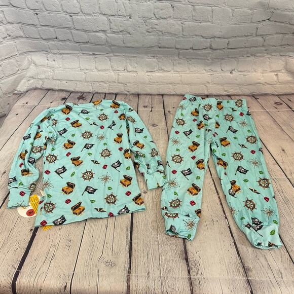 Little Dreamers Design Pirate Pattern Bamboo Pajama Set - Picture 3 of 3